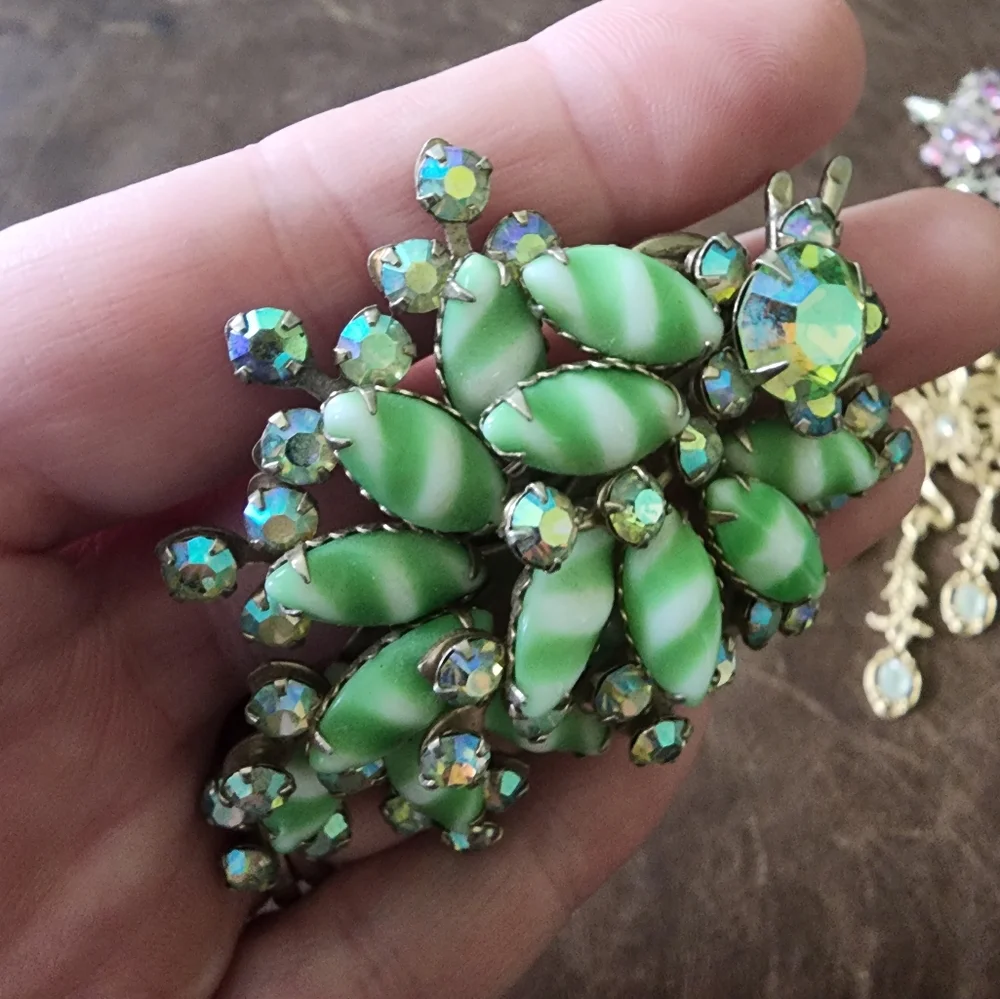 Vintage brooch green and white - Picture 4 of 5